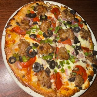 Deluxe Specialty Pizza